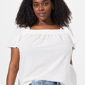 Torrid - Clip Jacquard Square Neck Flutter Sleeve Top in Cloud Dancer White‌